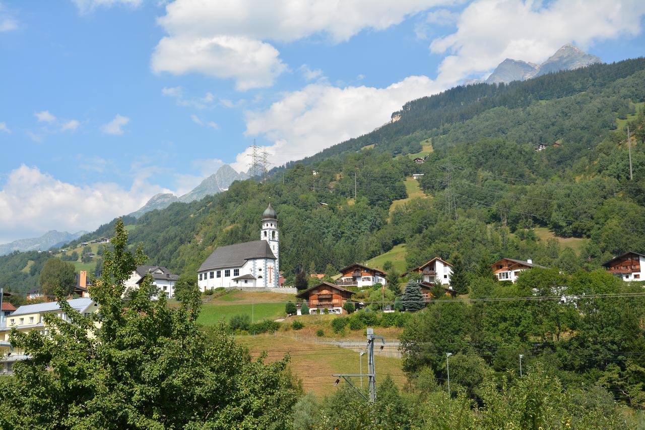Bed and Breakfast Ustria Crusch Alva Tavanasa Экстерьер фото