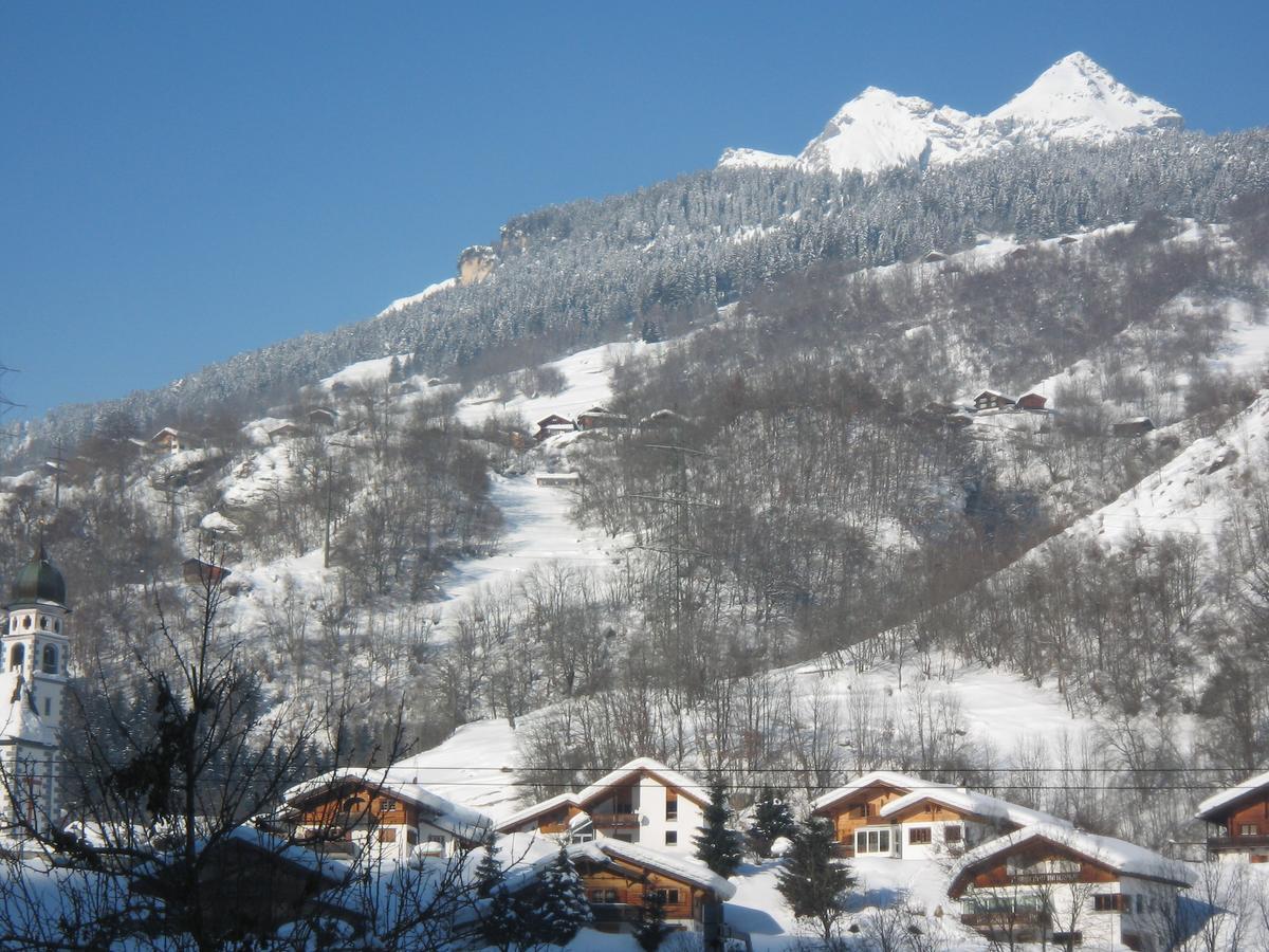 Bed and Breakfast Ustria Crusch Alva Tavanasa Экстерьер фото