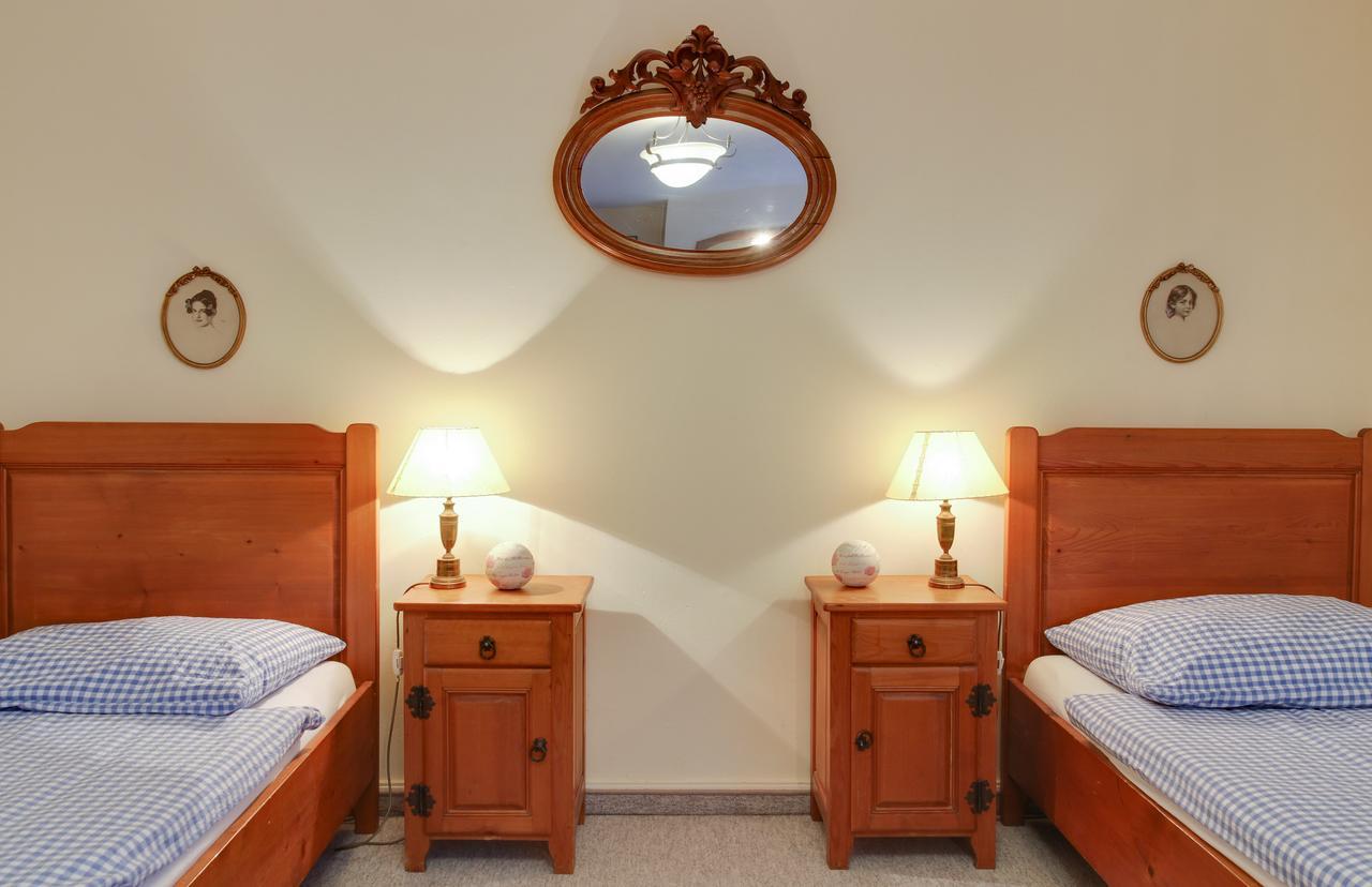 Bed and Breakfast Ustria Crusch Alva Tavanasa Экстерьер фото